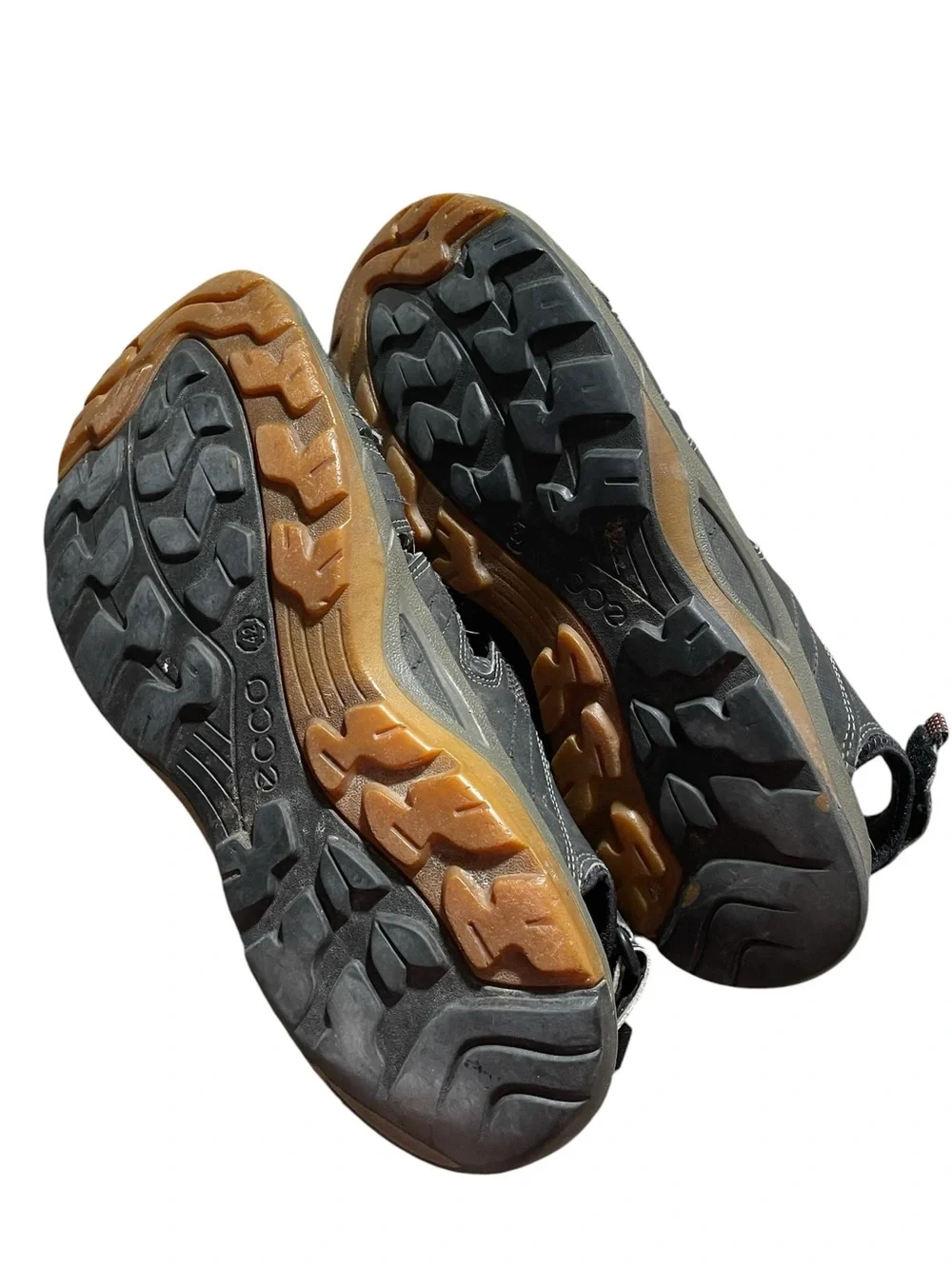AA37- Men’s 8 Ecco Sporty Closed-Toe Hiking Sandals in Black w/Dark Red Accents